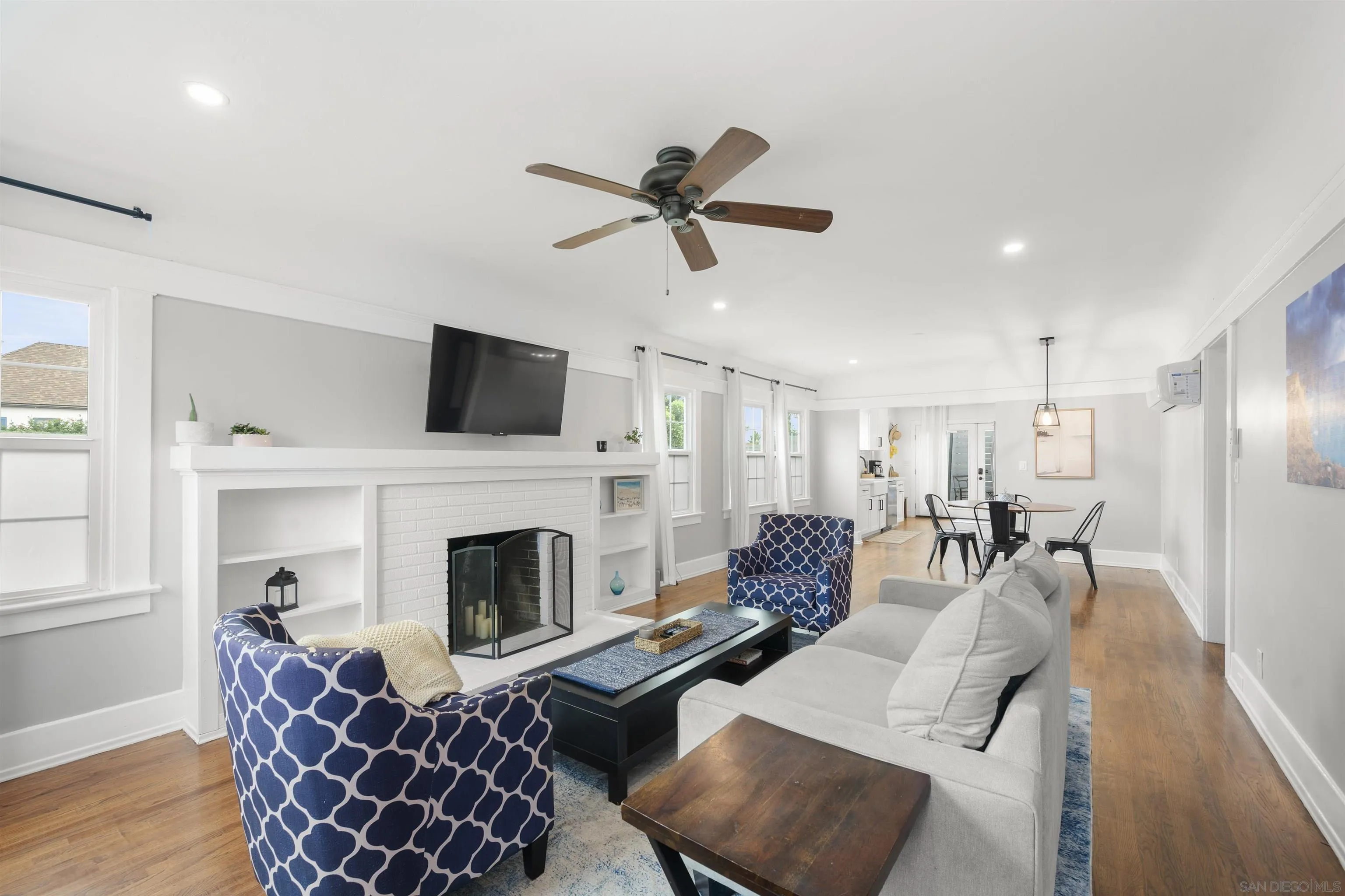 https://cdn.realtyfeed.com/cdn/127/260015003/dadb88800a37bcc17c2b5cca3435d898.webp