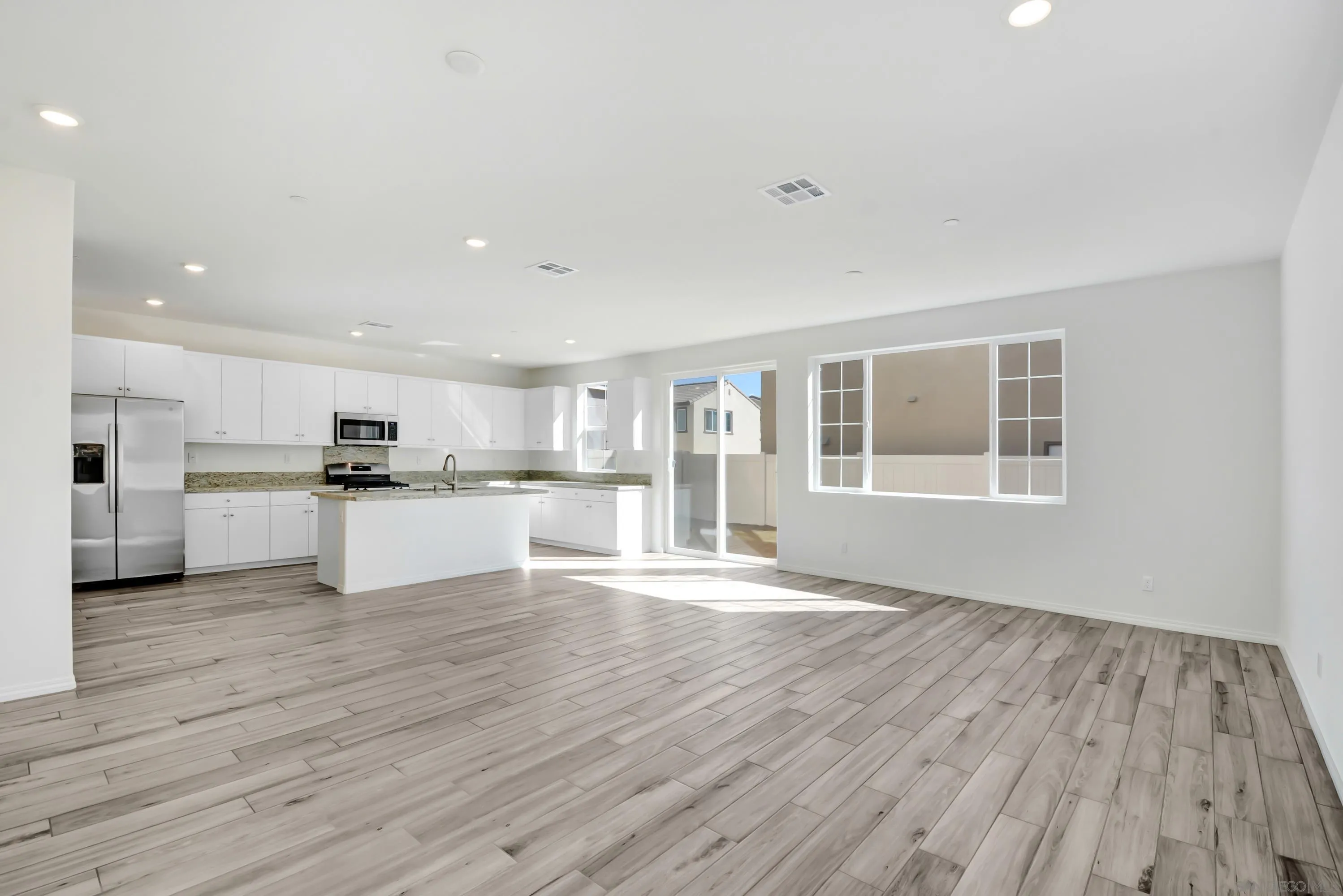 36654 Pond Turtle Rd, Murietta, CA 92563 - Photo 4 of 25, Murietta, CA