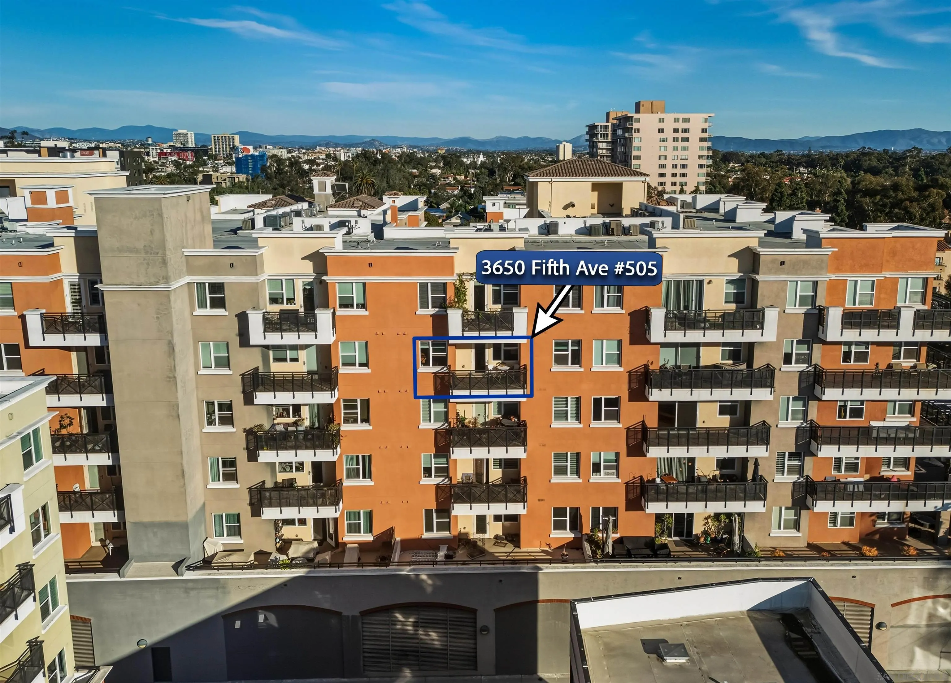 https://cdn.realtyfeed.com/cdn/127/260015010/8b3babcc452bf584e3bc998d709330a5.webp