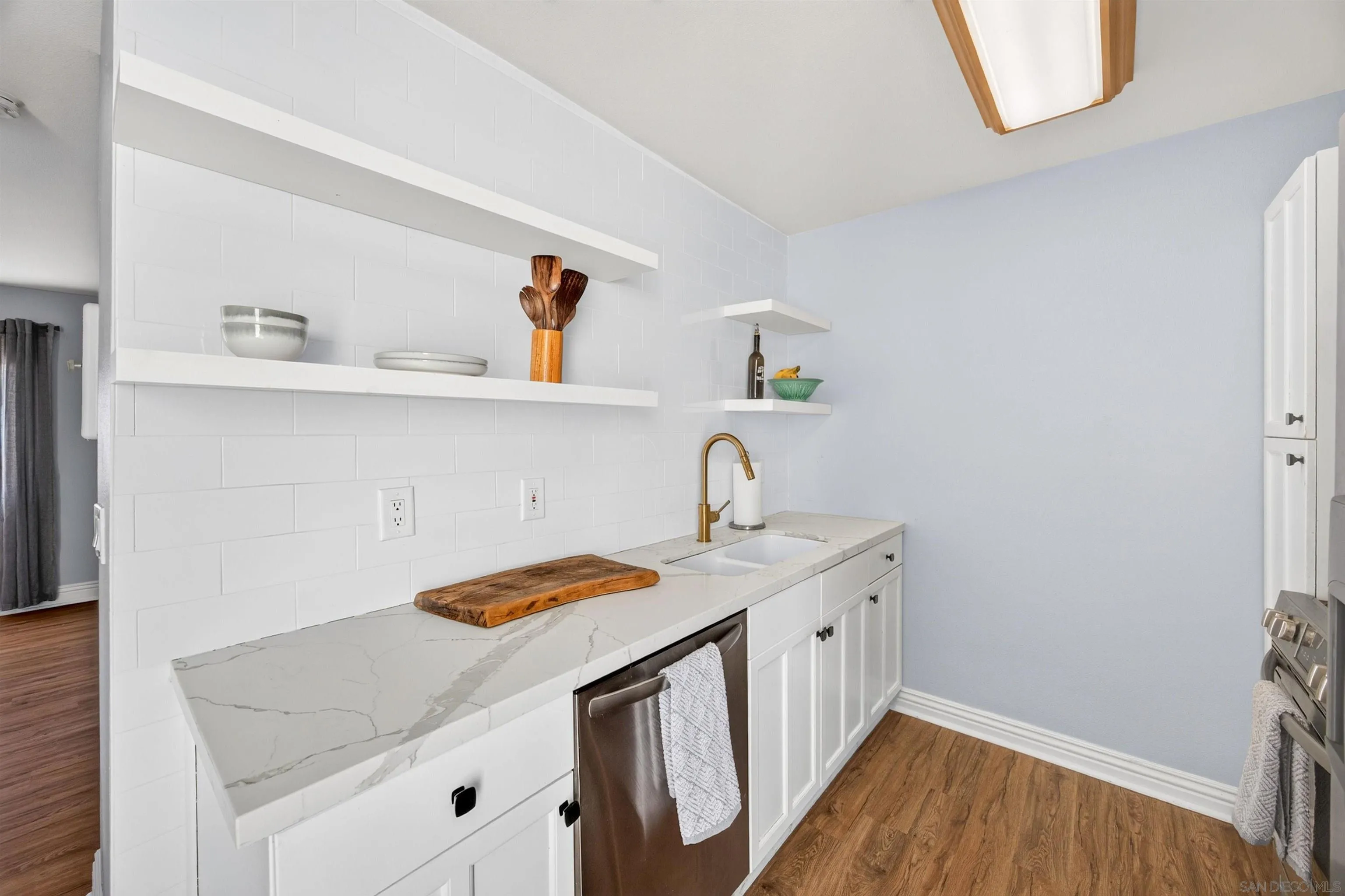 Photo #9: 260015011 Listing: Photo #9
