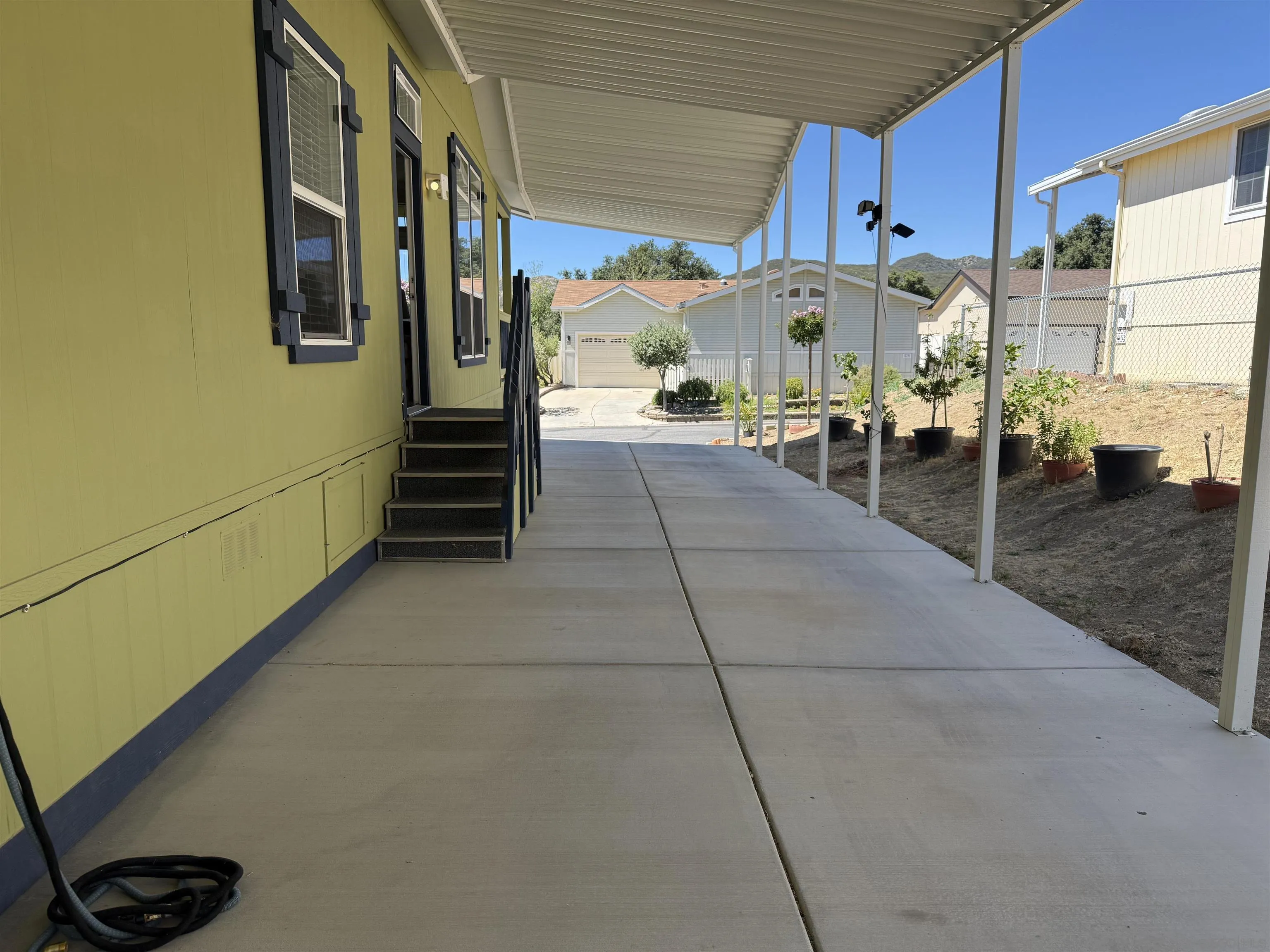 https://cdn.realtyfeed.com/cdn/127/260015013/113ce13c9f3981373a3f1f29d29e99a1.webp