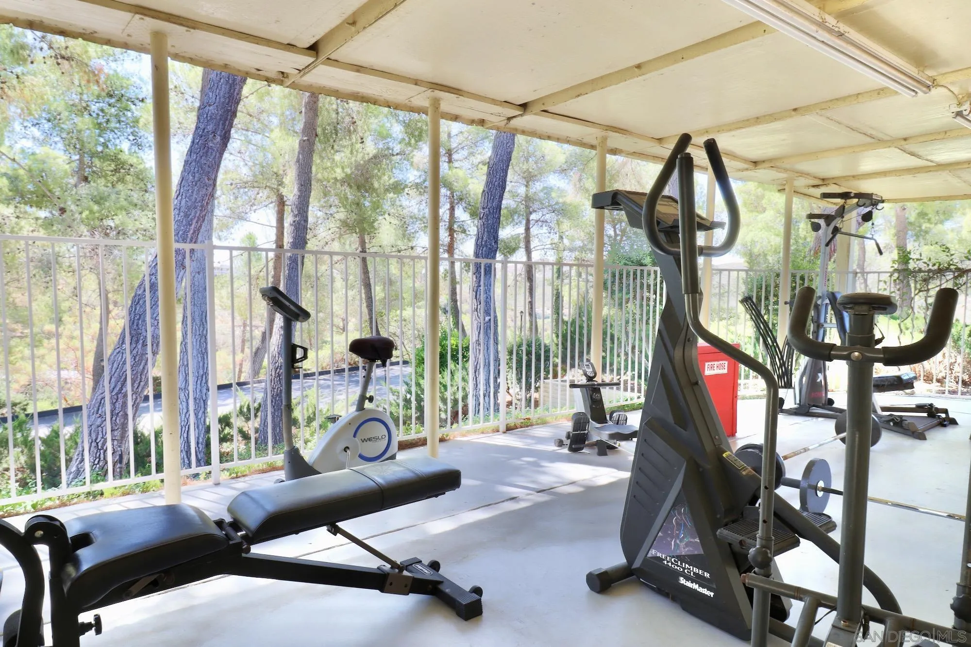 https://cdn.realtyfeed.com/cdn/127/260015013/47ed9008e179972800c97a2d25797cef.webp