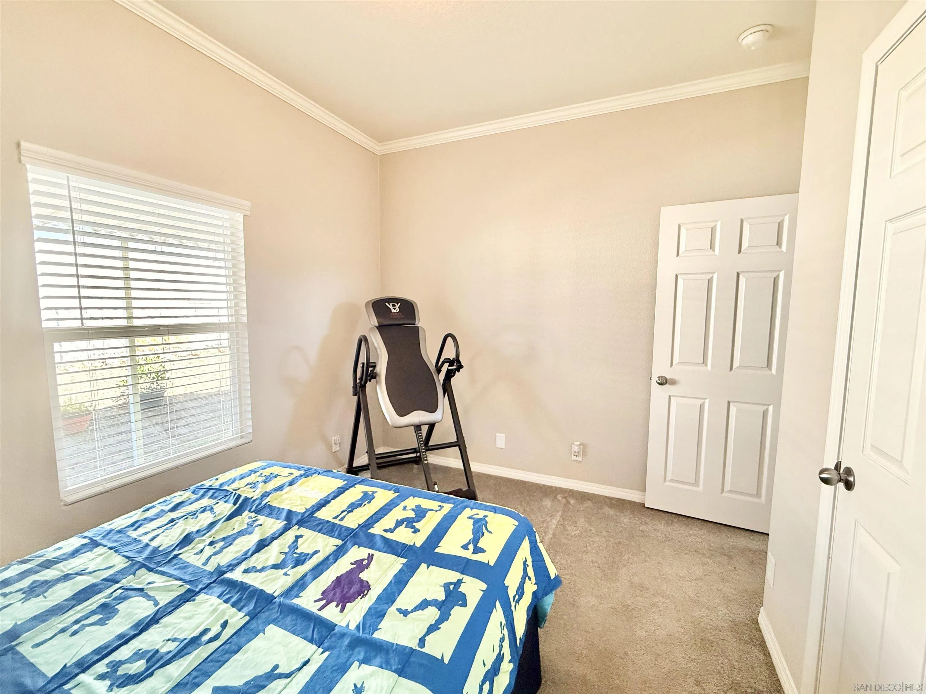 https://cdn.realtyfeed.com/cdn/127/260015013/8a8c5a001402a852923807e34acab002.webp