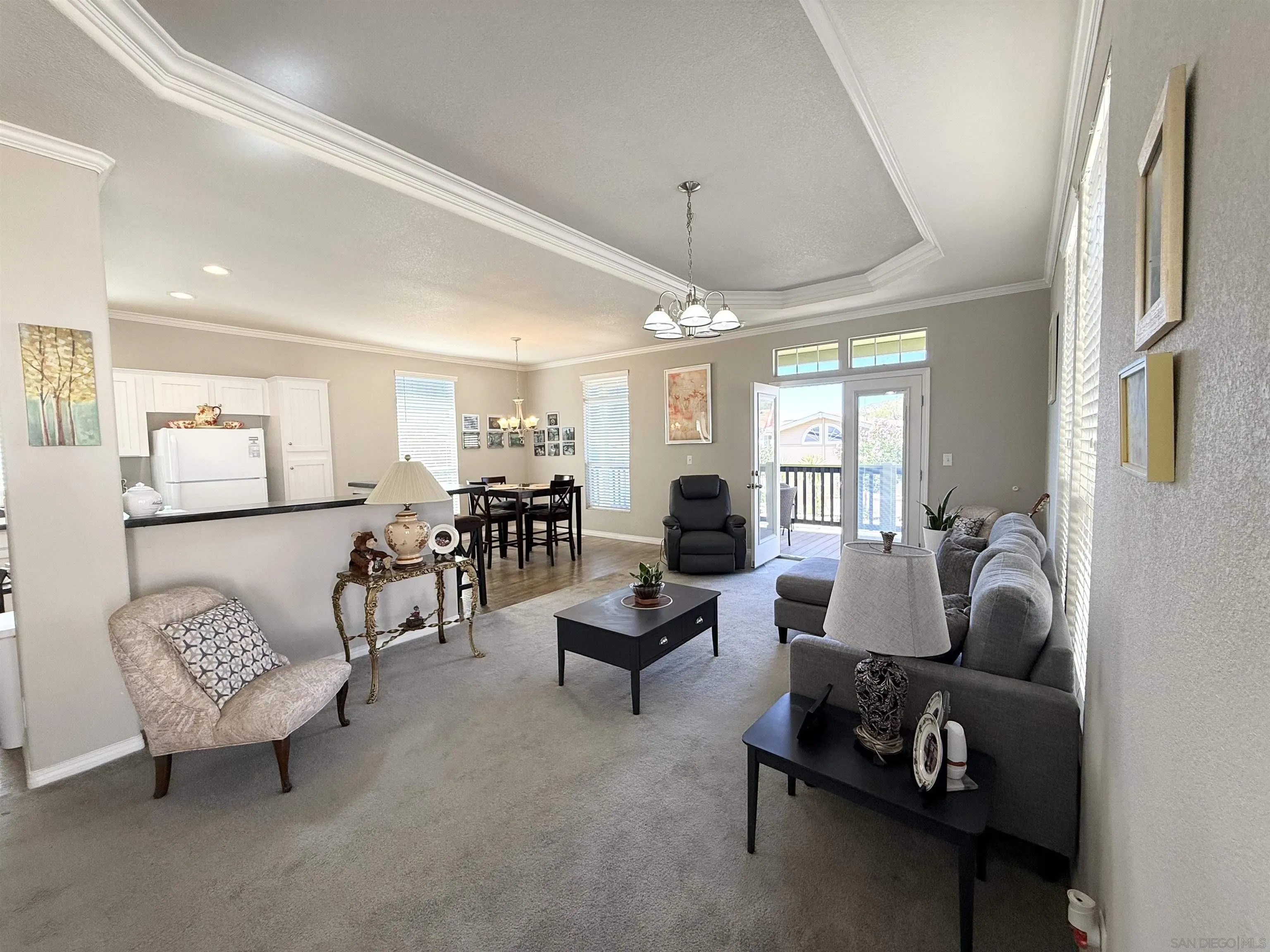 https://cdn.realtyfeed.com/cdn/127/260015013/f6ef1a2cd0649f402257b98d1e19ce96.webp