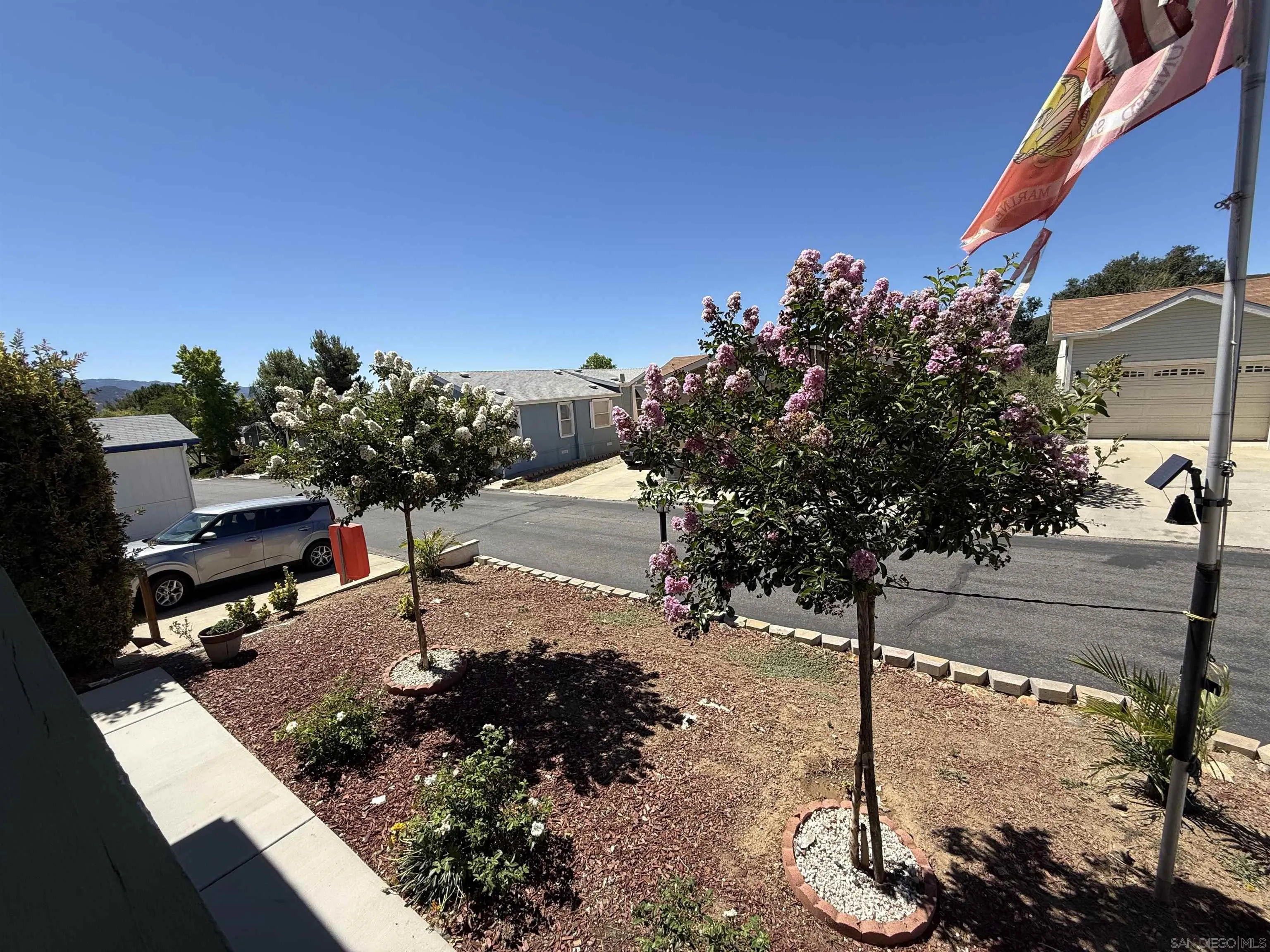 https://cdn.realtyfeed.com/cdn/127/260015013/f9b136a3da2de10e3150a37fdda28749.webp