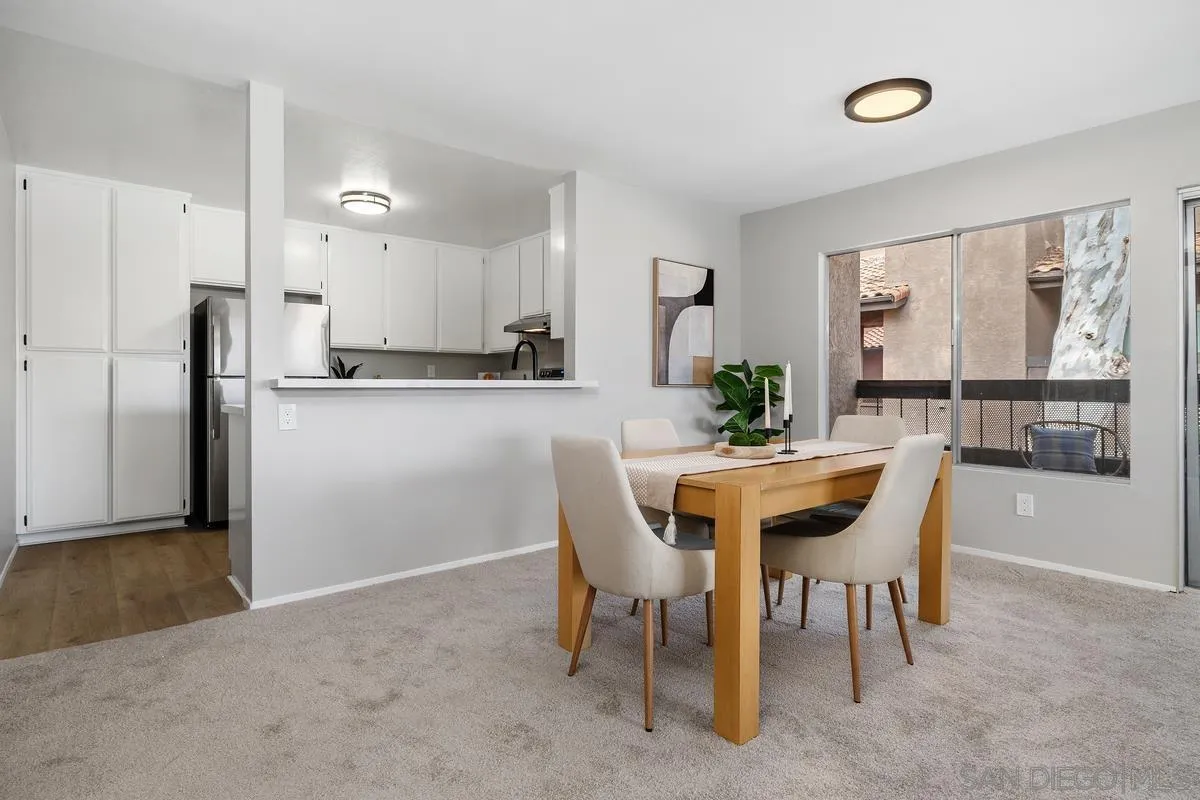 https://cdn.realtyfeed.com/cdn/127/260015014/37a34b66900794816cfabe0c6ba85729.webp