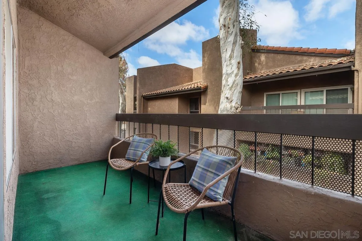 https://cdn.realtyfeed.com/cdn/127/260015014/5a446372a56f54a91e4973e61a42d3b2.webp