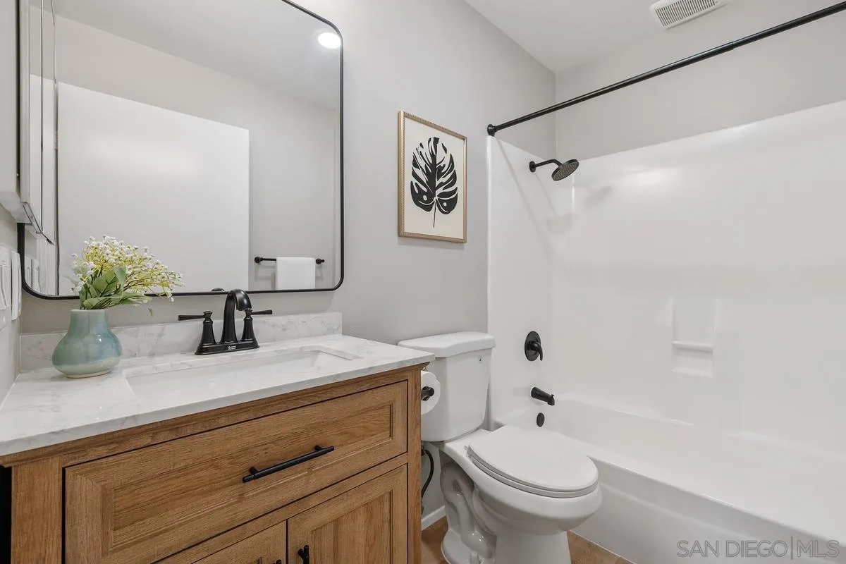 https://cdn.realtyfeed.com/cdn/127/260015014/734740afd4062ea9ae1d00281d833dbe.webp
