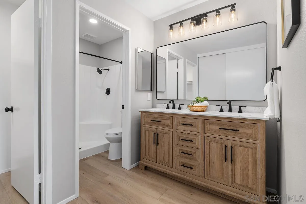 https://cdn.realtyfeed.com/cdn/127/260015014/79ceadae495d9d3ff4cd7a45efa28a5b.webp