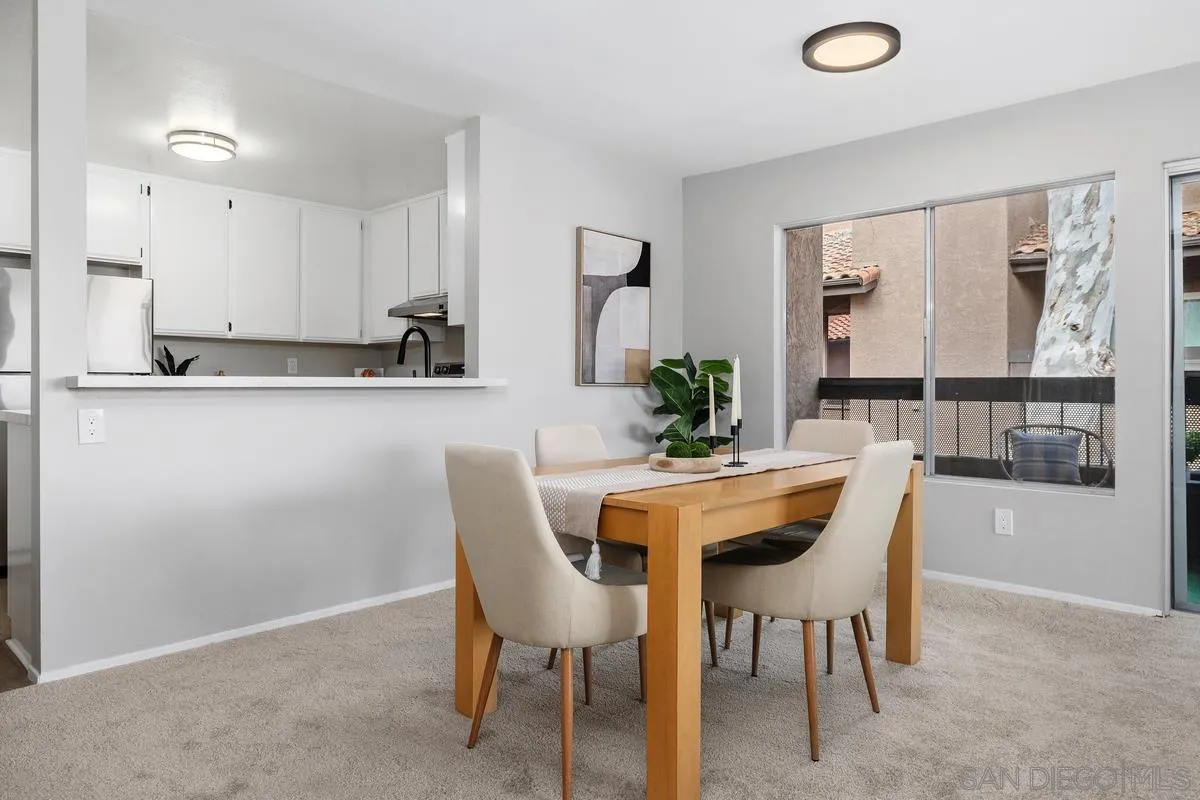 https://cdn.realtyfeed.com/cdn/127/260015014/a56a7aa96dd98a7f03a08c8e530562be.webp