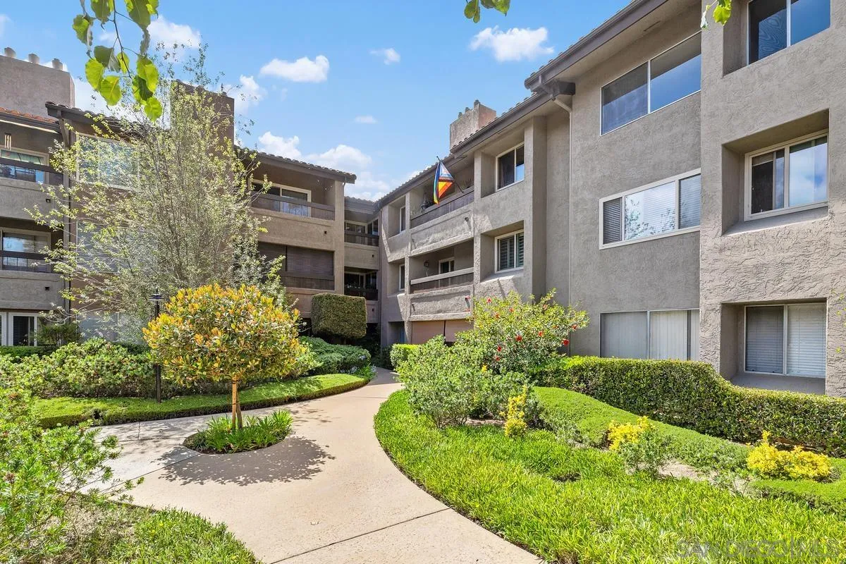 https://cdn.realtyfeed.com/cdn/127/260015014/a637132d16e347db78ca5e5fba4add6f.webp