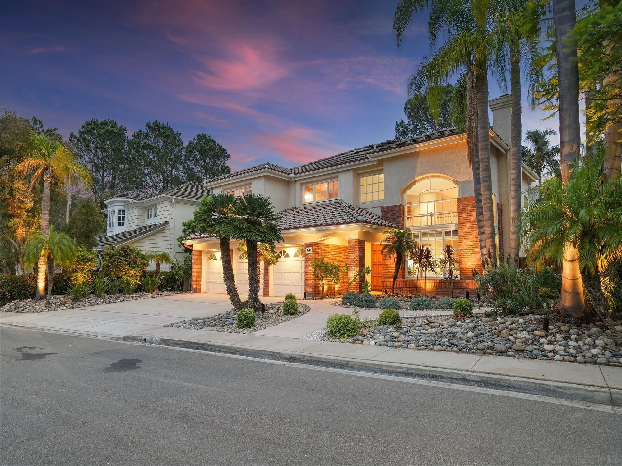 https://cdn.realtyfeed.com/cdn/127/260015016/10c204d260fa7a832e50e231350273dc.webp