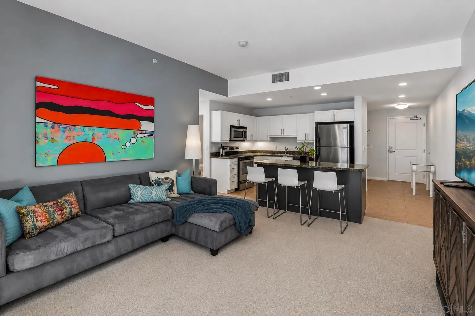 https://cdn.realtyfeed.com/cdn/127/260015022/c85244d78a3594067d1b19542449b424.webp