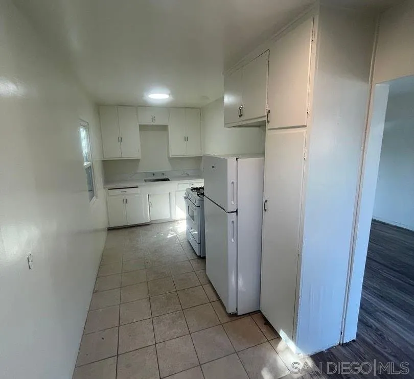 4637 Larkspur Street, San Diego, CA 92107, photo 15
