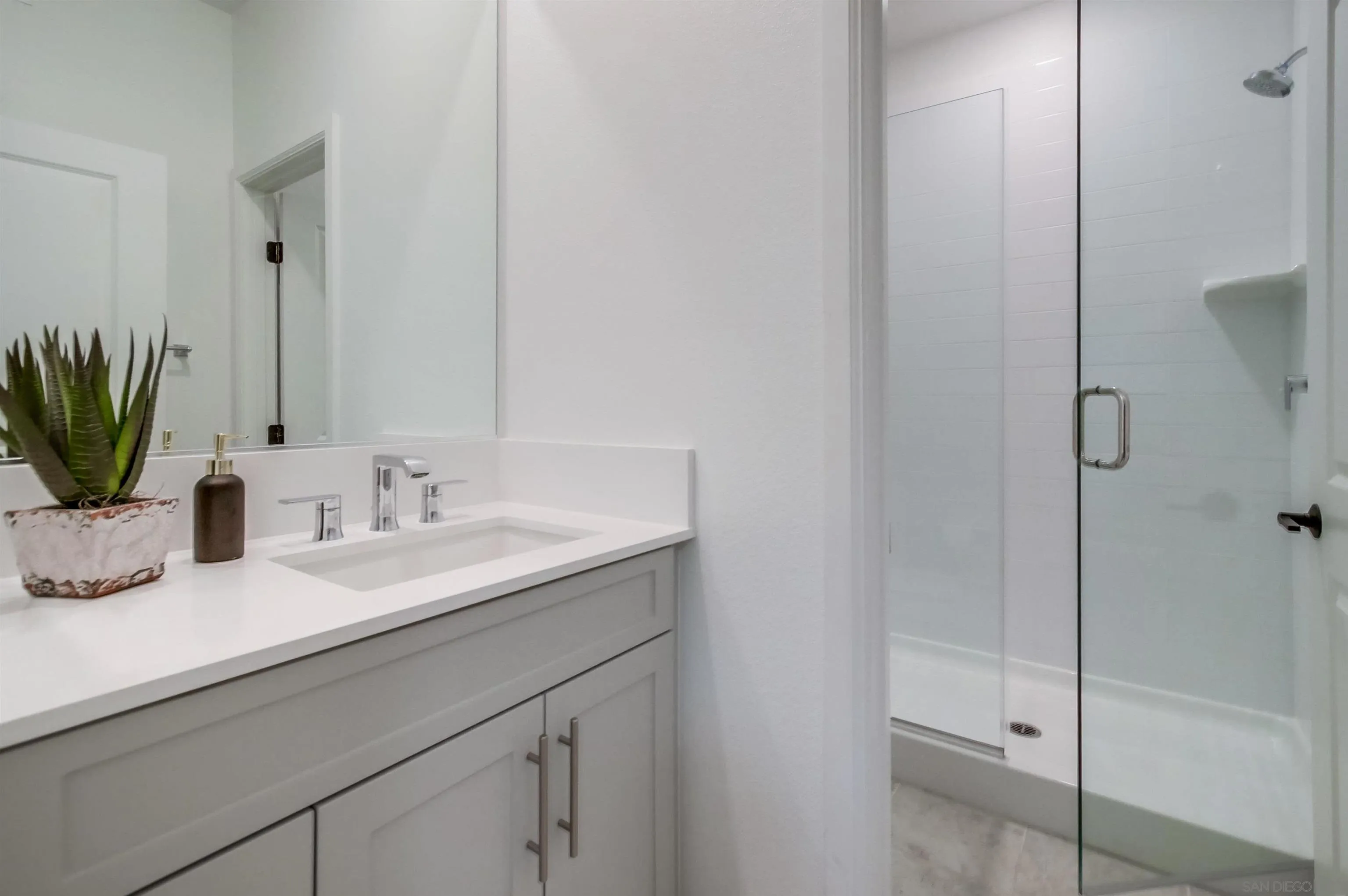 https://cdn.realtyfeed.com/cdn/127/260015026/2c7509963f77c235e802b65aec55a94b.webp