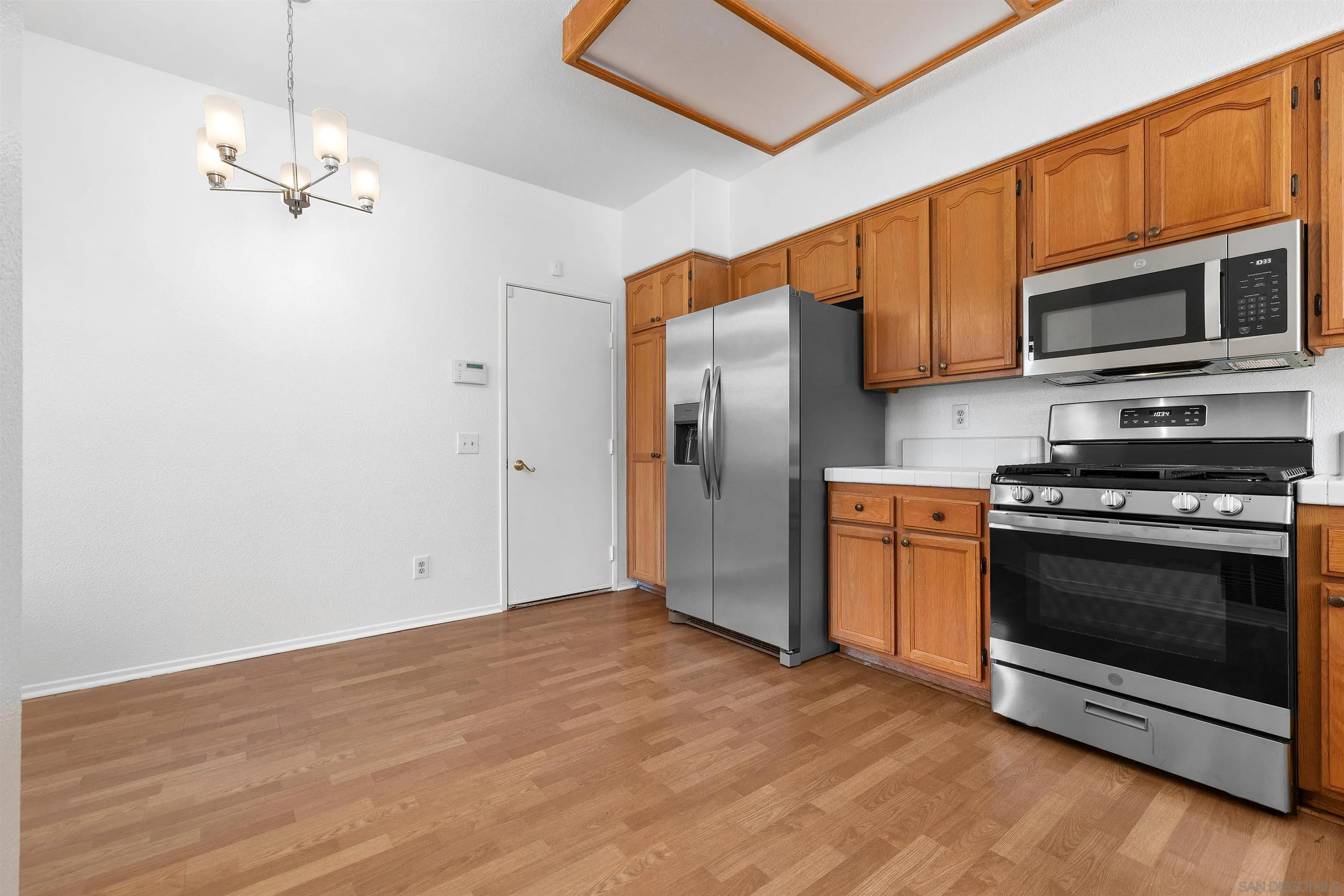 Photo #9: 260015031 Listing: Photo #9