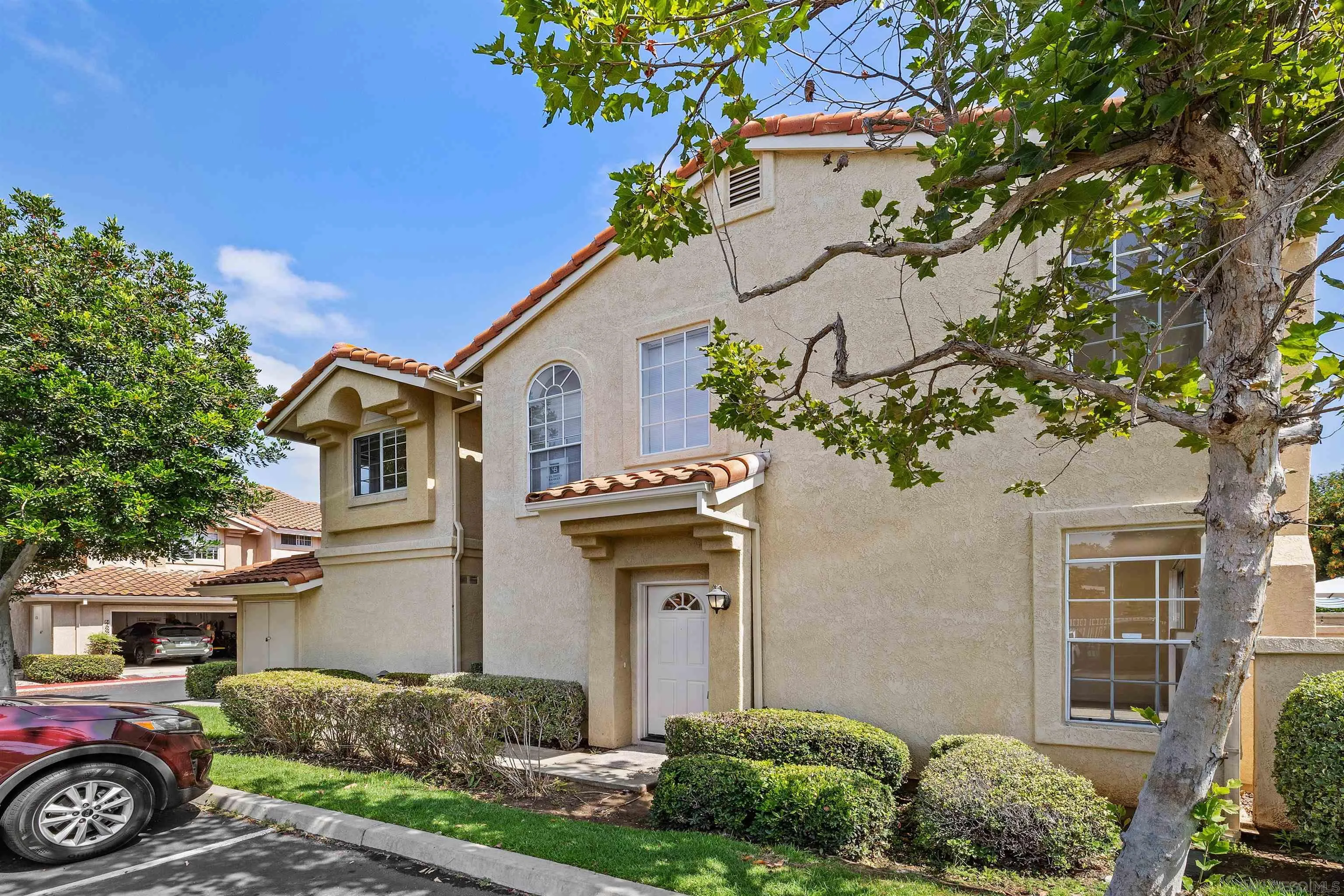 Photo #2: 260015031 Listing: Photo #2