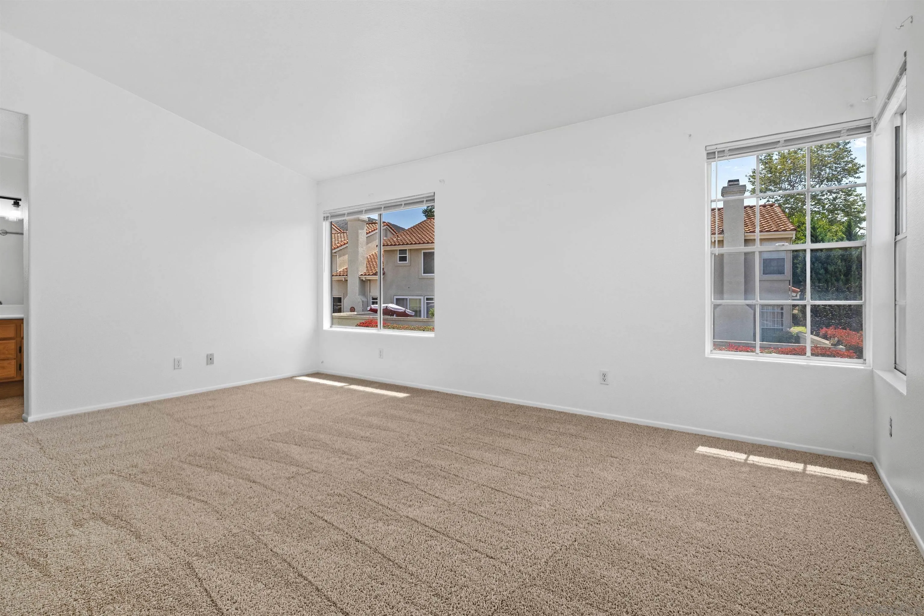 Photo #15: 260015031 Listing: Photo #15