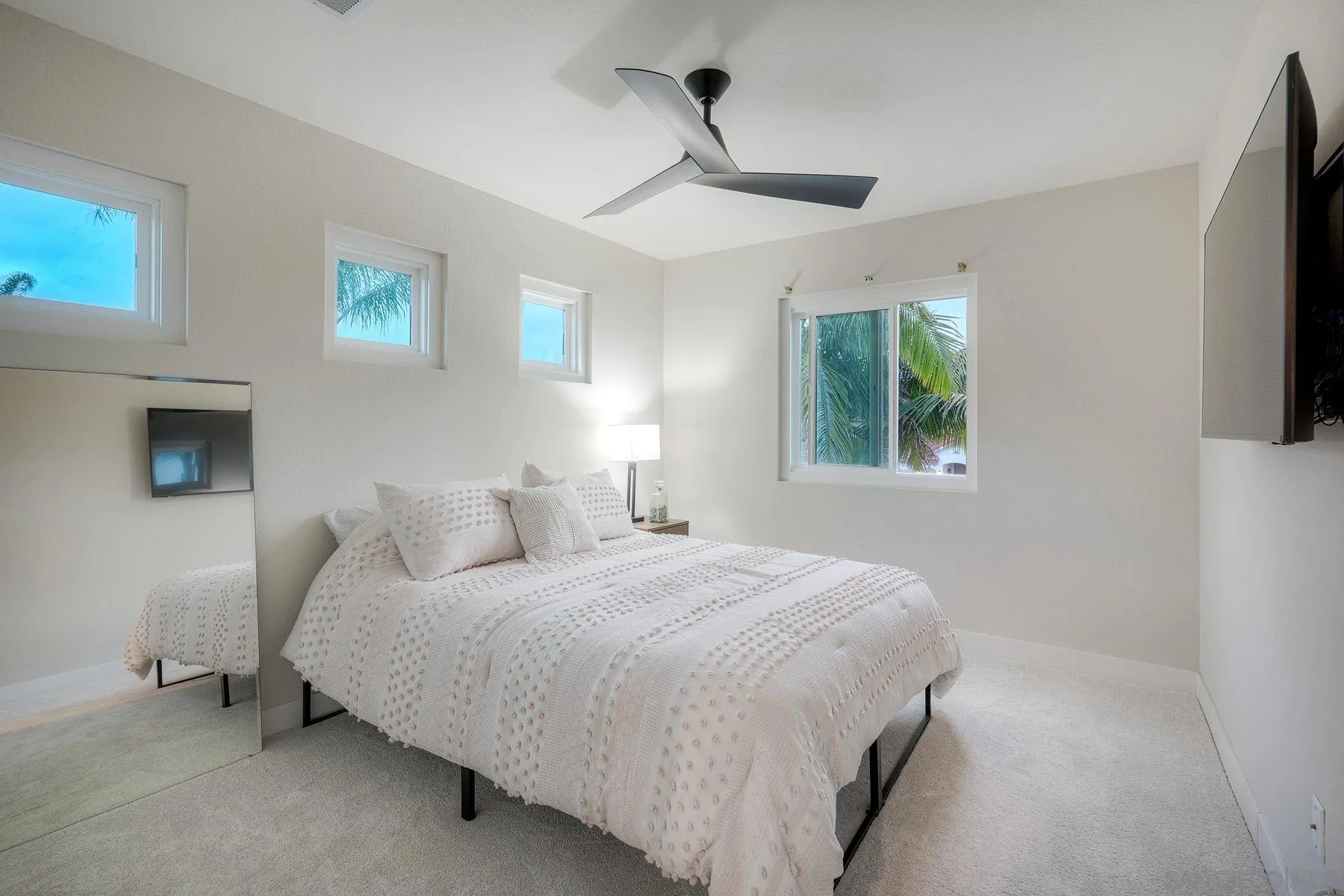 https://cdn.realtyfeed.com/cdn/127/260015032/5d15b46402cf81de2a3d539fbcce94d0.webp