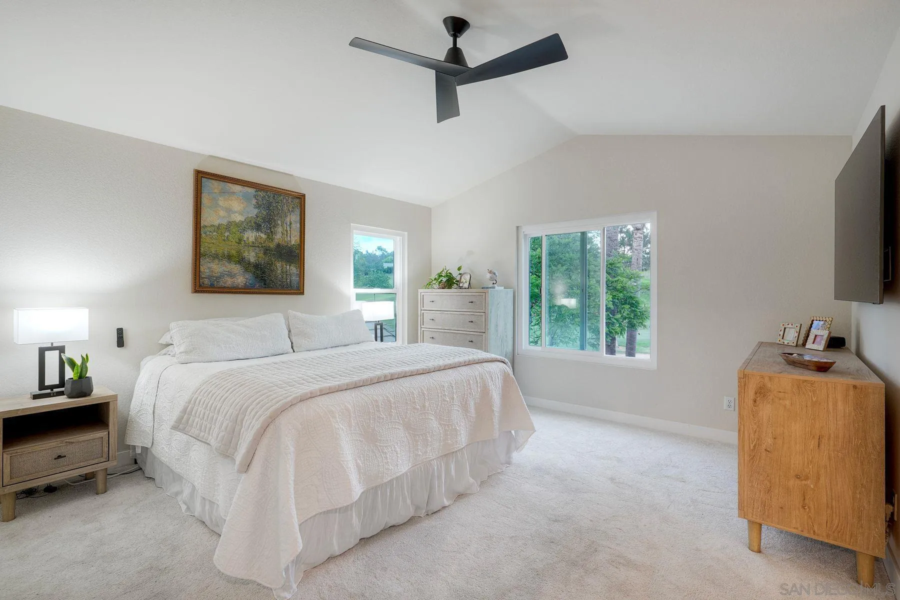 https://cdn.realtyfeed.com/cdn/127/260015032/9bdb6160be1d255e44348a16700b85f0.webp