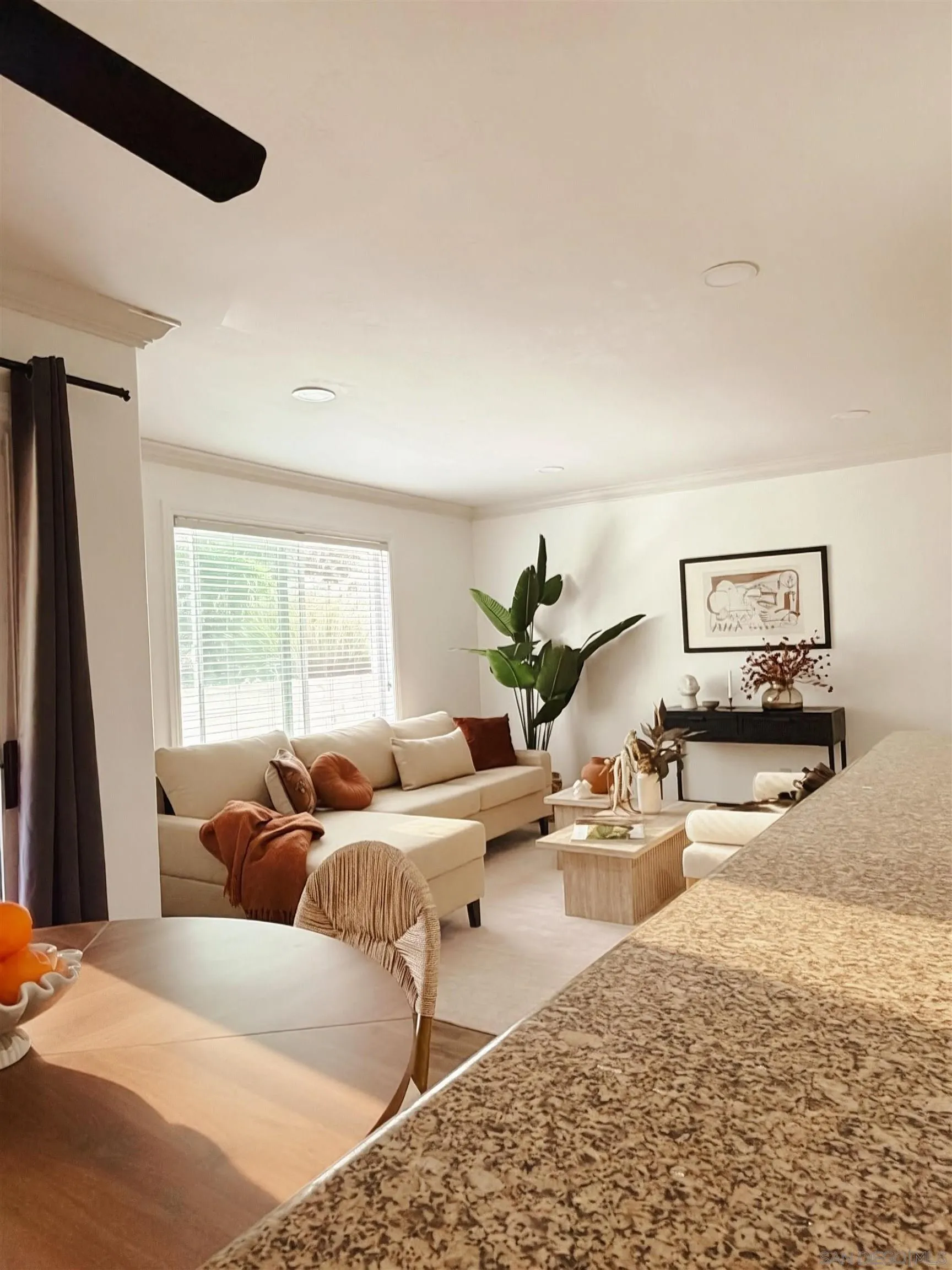 https://cdn.realtyfeed.com/cdn/127/260015033/800ea7311872cc87d9605207e7711246.webp