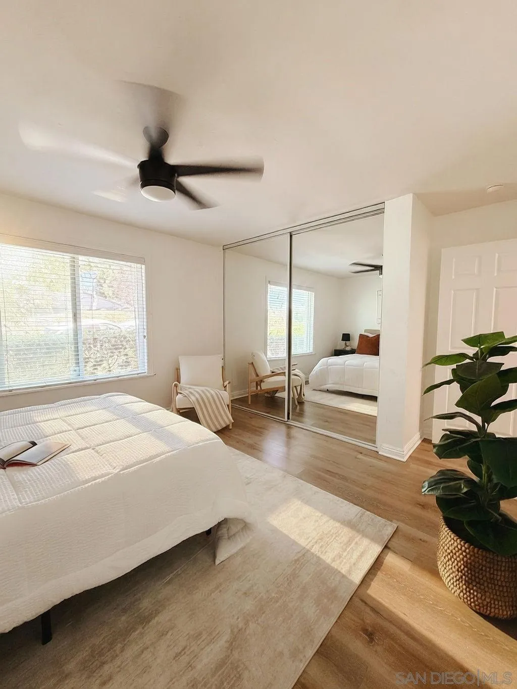 https://cdn.realtyfeed.com/cdn/127/260015033/d3aacad9539451b75c07a4d28c9e3b90.webp