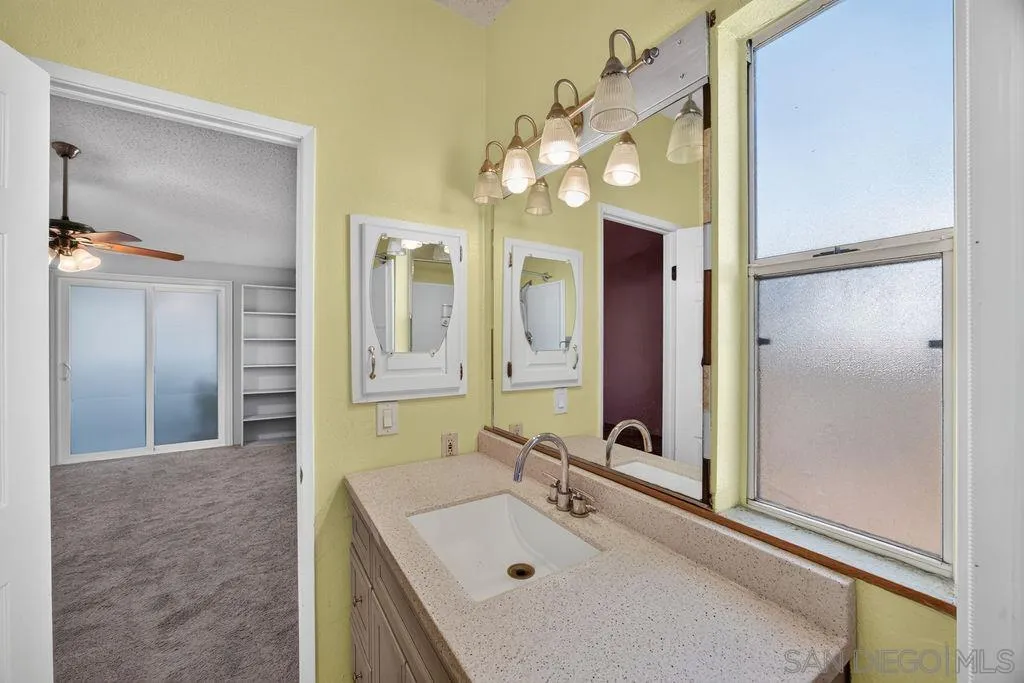 https://cdn.realtyfeed.com/cdn/127/260015034/61ae4af30bfbdd156d45dfeb84297e73.webp