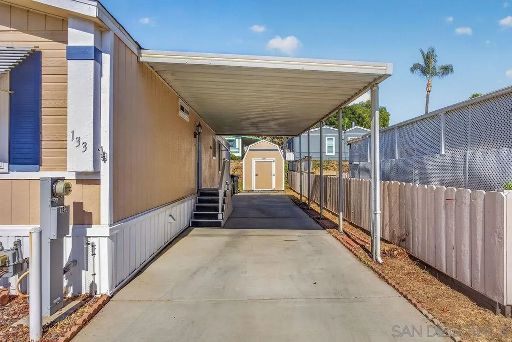 https://cdn.realtyfeed.com/cdn/127/260015034/622d291c54abd653964f9dd29ac348bd.webp