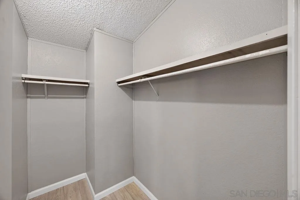https://cdn.realtyfeed.com/cdn/127/260015034/92135ea1ab37fe79e17d1d6fcb19cb76.webp