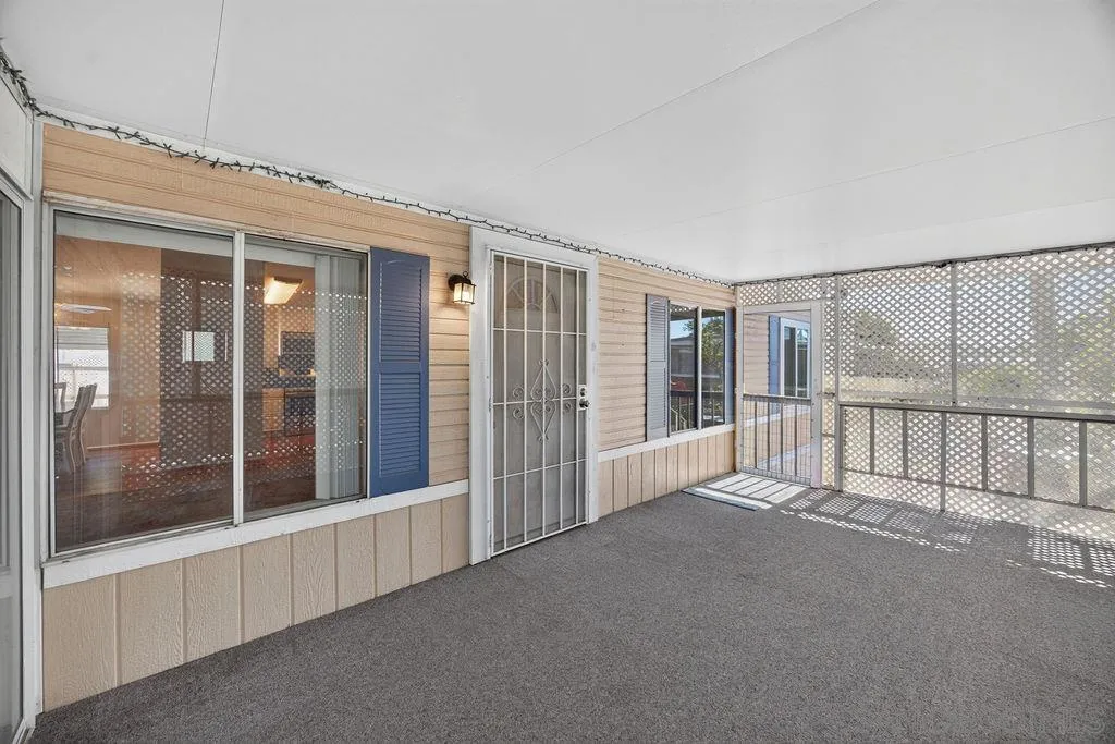 https://cdn.realtyfeed.com/cdn/127/260015034/b50a42e5bbac47894a91ef4862704332.webp