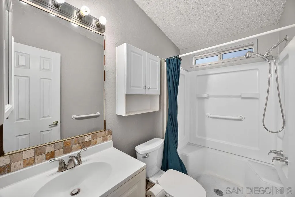 https://cdn.realtyfeed.com/cdn/127/260015034/d68fc9bb14a9a4e89a36c87012746844.webp