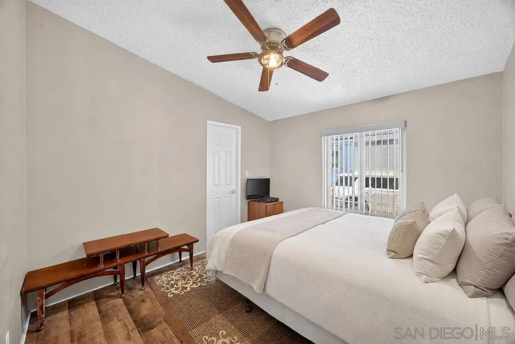 https://cdn.realtyfeed.com/cdn/127/260015034/f2c4fbb3bbb567cb56e8597306dbc49e.webp