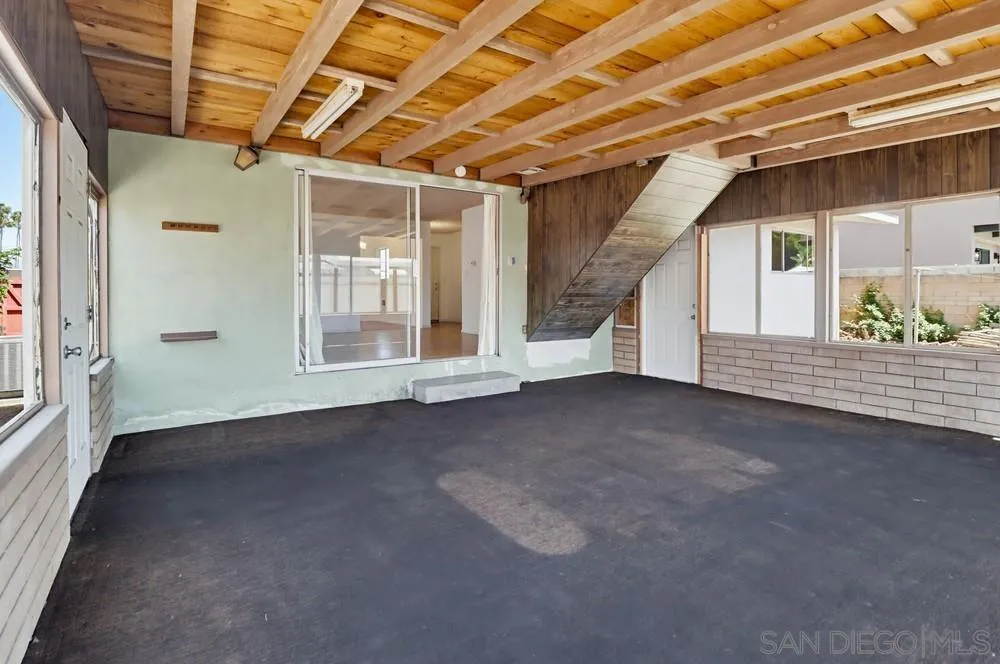 https://cdn.realtyfeed.com/cdn/127/260015035/29c4f5e15264aece6a78569cf865f2ea.webp
