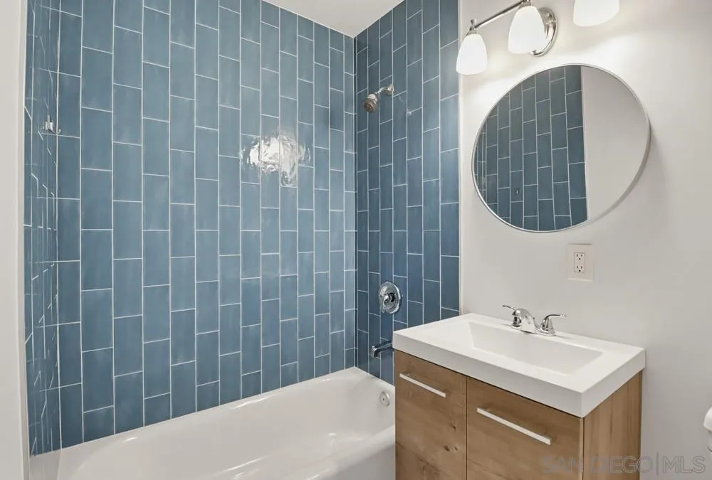 https://cdn.realtyfeed.com/cdn/127/260015035/2c48bf01ef9bcd4a1b5255a7426ab4bd.webp