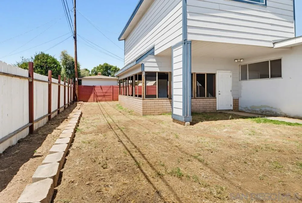 https://cdn.realtyfeed.com/cdn/127/260015035/87e34fe7954699fd96d3d13376172d43.webp