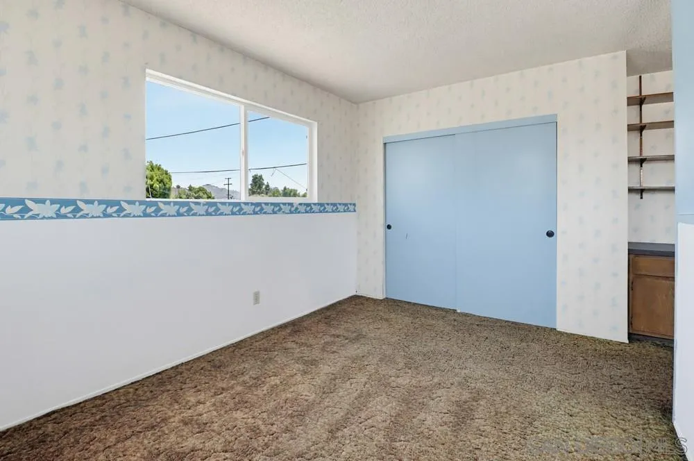 https://cdn.realtyfeed.com/cdn/127/260015035/8bf5809a923523855982fa7960075c75.webp