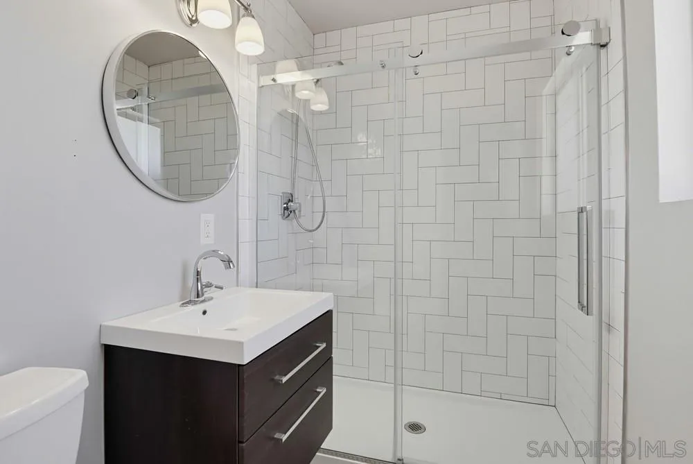https://cdn.realtyfeed.com/cdn/127/260015035/8d32bb8e5fbb980e2da66d8245bd1ccb.webp