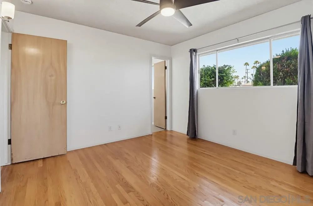 https://cdn.realtyfeed.com/cdn/127/260015035/d9a3bf5d22723ce051be2b7585e7f72f.webp