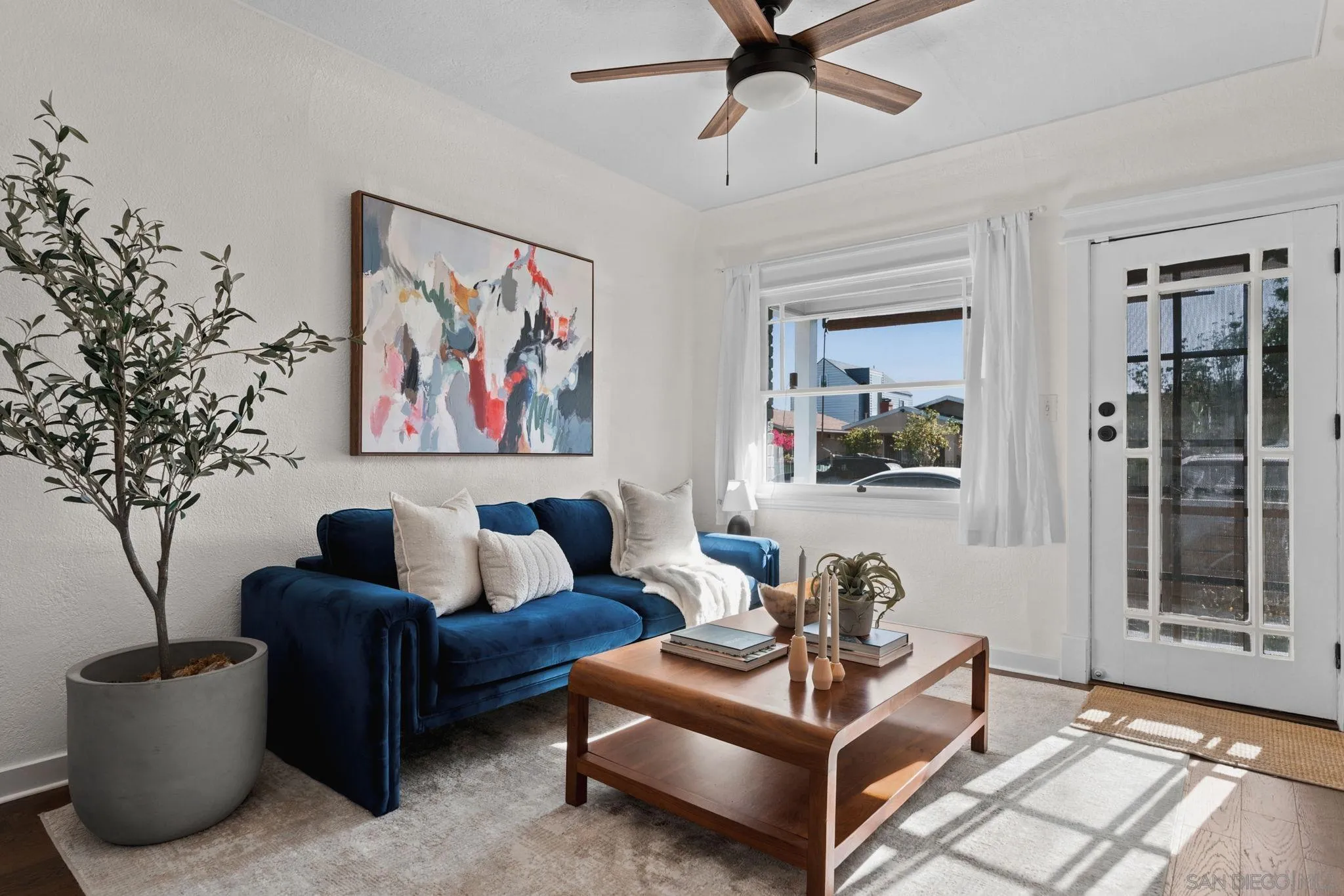 https://cdn.realtyfeed.com/cdn/127/260015037/40747929af2d179e9bb7f3a75619fc03.webp