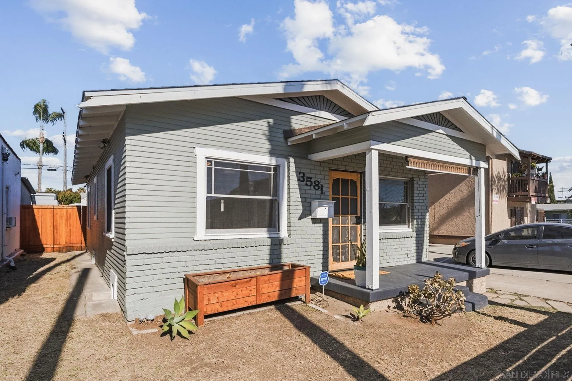 https://cdn.realtyfeed.com/cdn/127/260015037/74886ca98305f3cc04152cf25f85e501.webp
