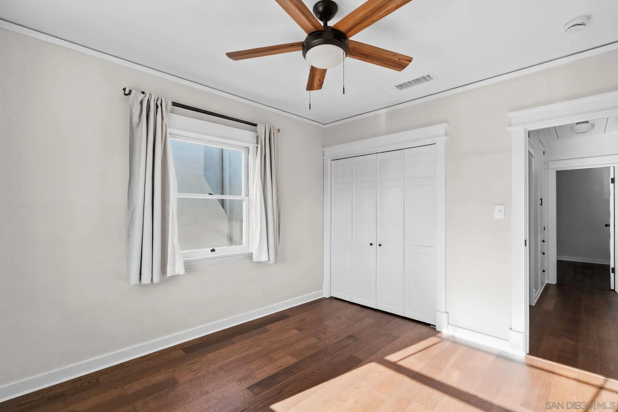 https://cdn.realtyfeed.com/cdn/127/260015037/925da6010755cbd2b8369d7848e5e1bd.webp