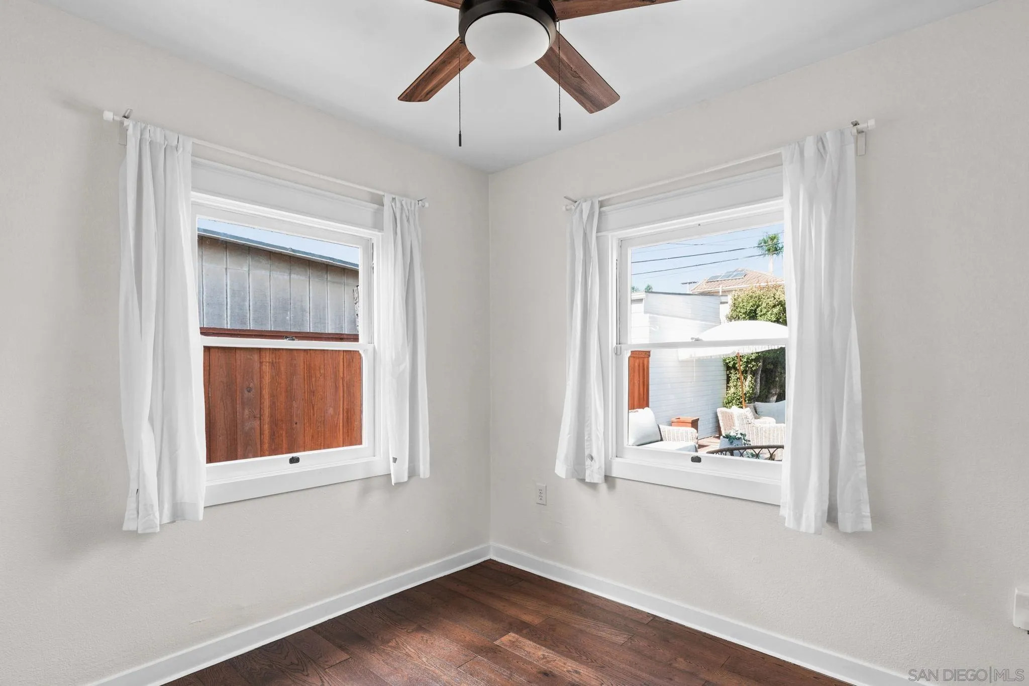 https://cdn.realtyfeed.com/cdn/127/260015037/b5a361c8efa3b7a9949e7e1ab0cc32cb.webp