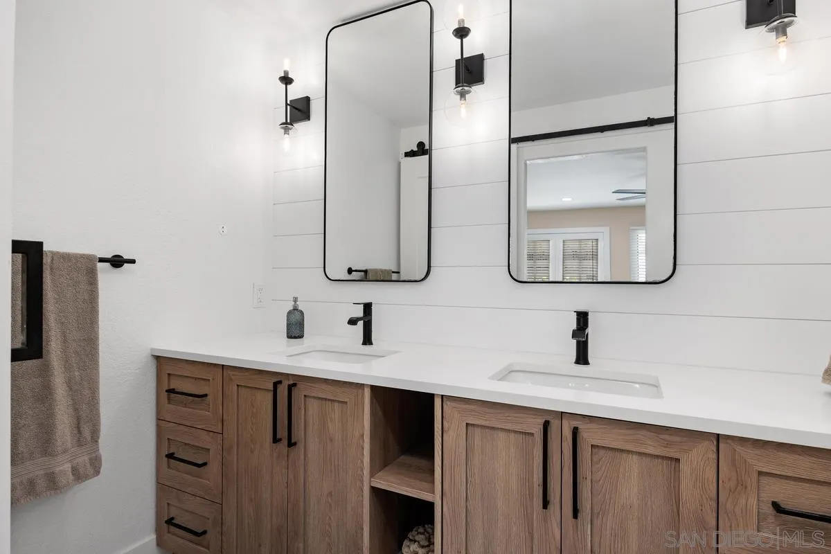 Photo #17: 260015040 Listing: Photo #17