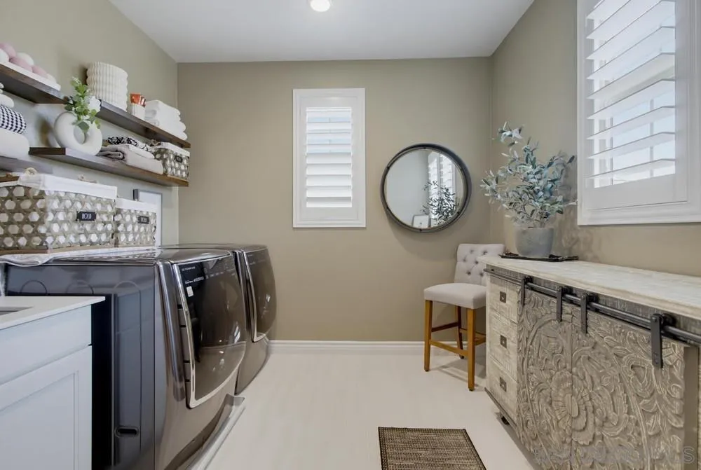 https://cdn.realtyfeed.com/cdn/127/260015042/14bed09634e10f2ff27e67b66fb5e4c5.webp