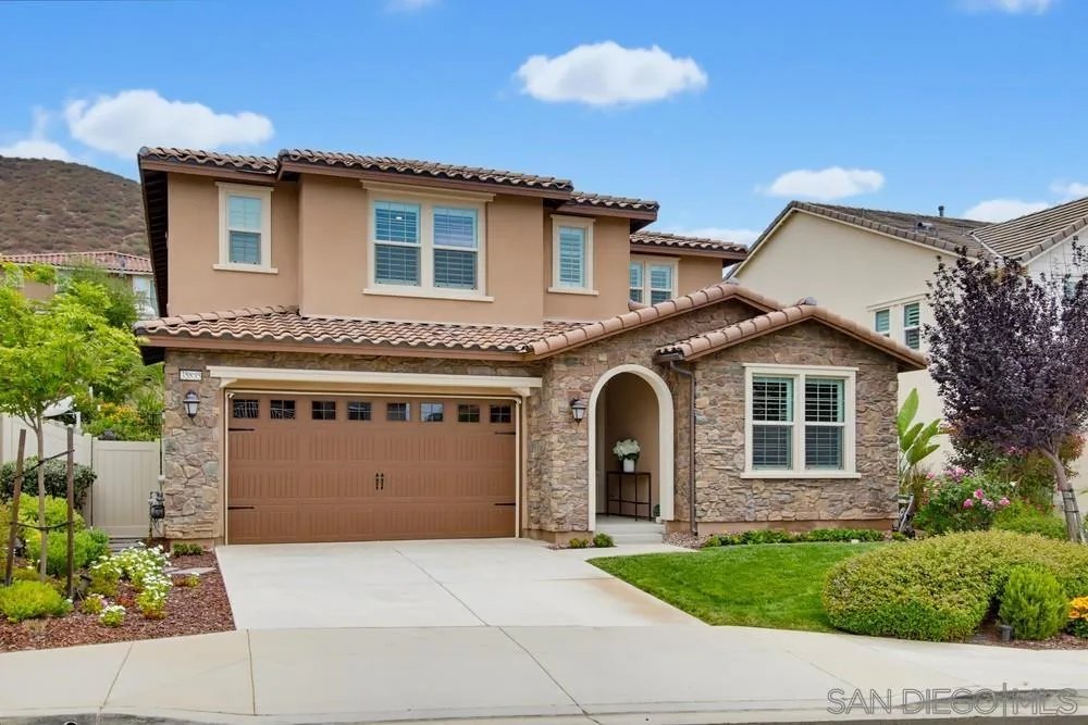 https://cdn.realtyfeed.com/cdn/127/260015042/1bb5c76b9a8a35449f0a68a974eec9a2.webp