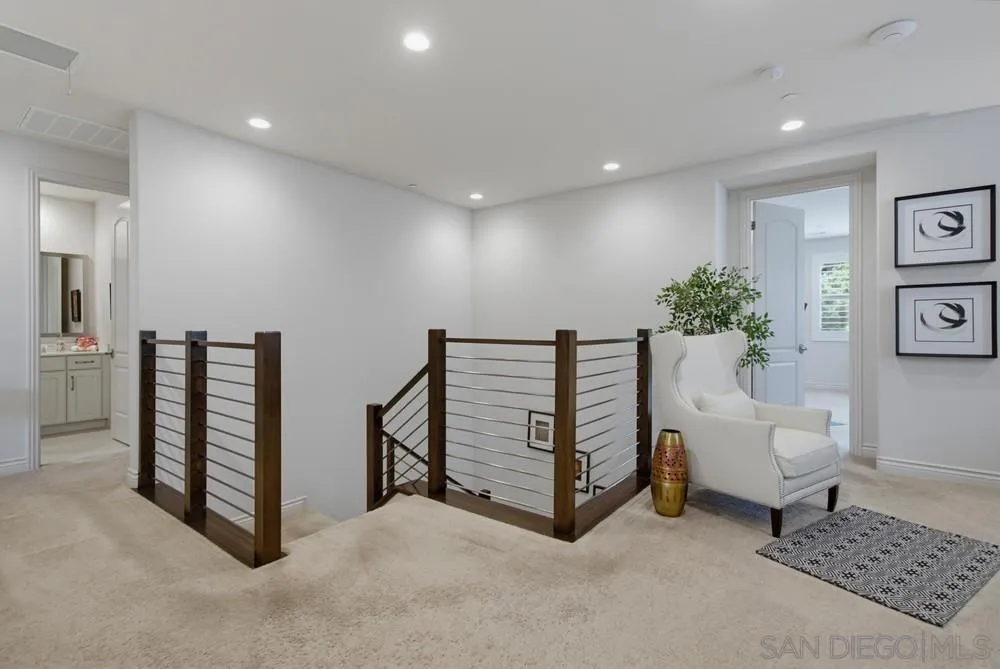 https://cdn.realtyfeed.com/cdn/127/260015042/29ad703a50111d4d23997c613ebcb9fe.webp