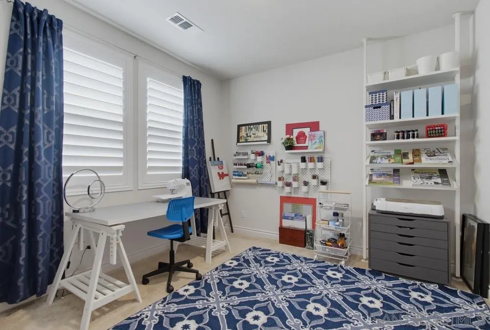 https://cdn.realtyfeed.com/cdn/127/260015042/349703b46579079d43652c193cd6f973.webp