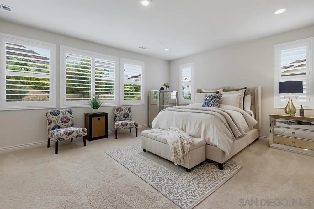 https://cdn.realtyfeed.com/cdn/127/260015042/3e18dee9bf36cfca84c8c1e059e2aee1.webp