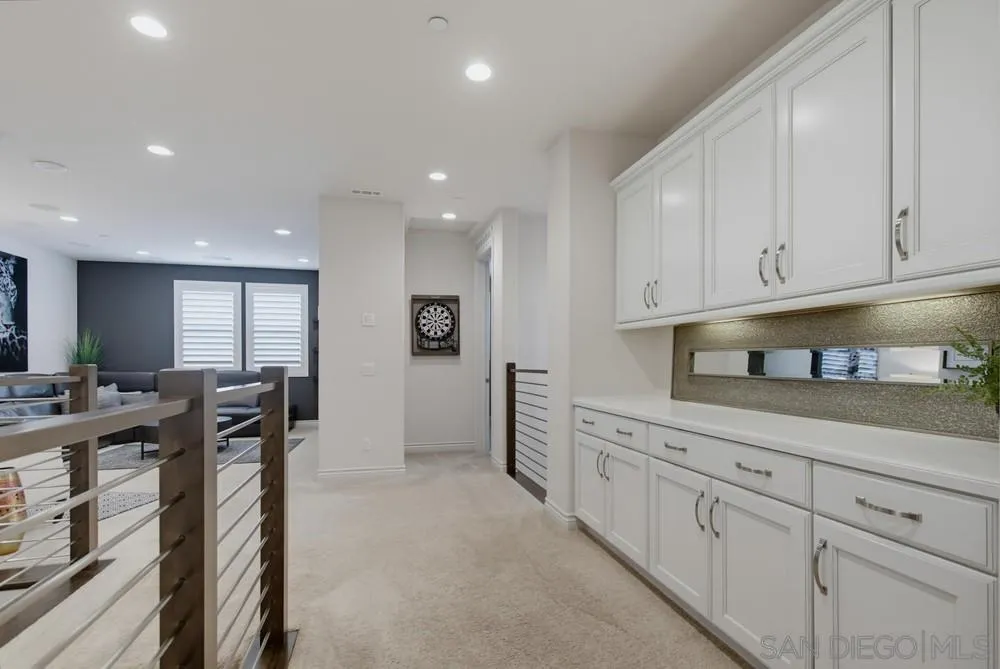 https://cdn.realtyfeed.com/cdn/127/260015042/3f990e614667306a44a5c17f53393ad5.webp