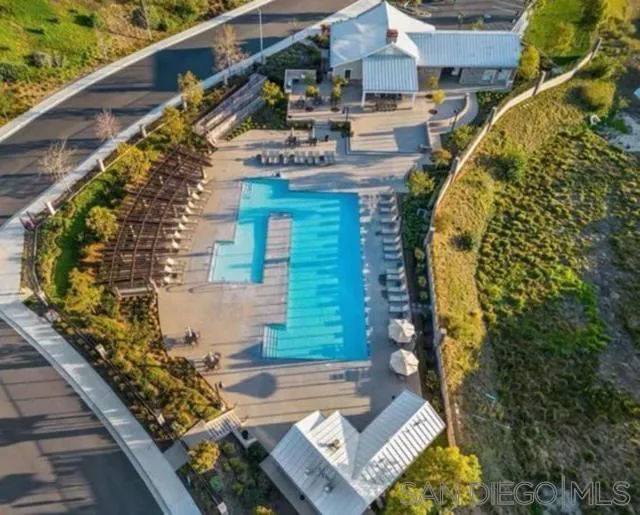 https://cdn.realtyfeed.com/cdn/127/260015042/49a9b67d5360896a742a9865a2ef7c2d.webp